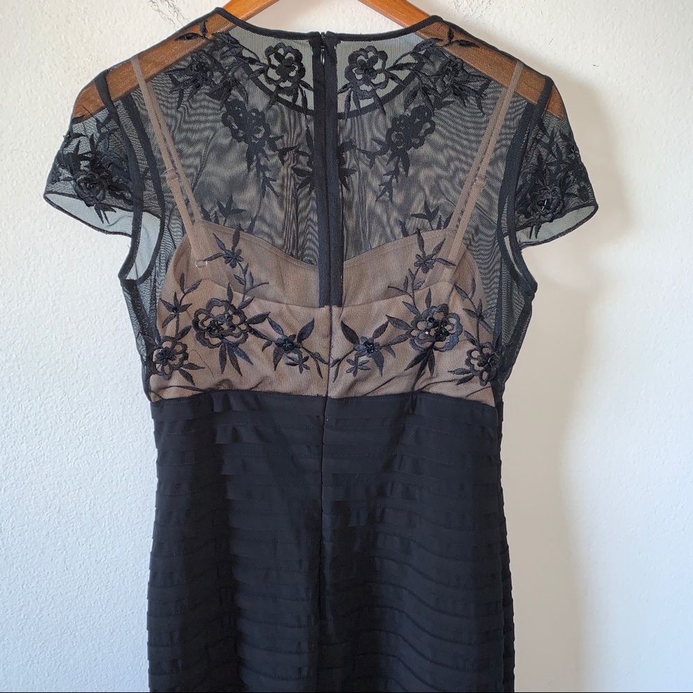 Marina Cap Sleeve Lace Black Bodycon Dress - Picture 6 of 9